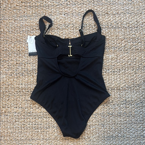 NWT Sofia by Sofia Vergara Black Ribbed Swimsuit - Picture 2 of 5